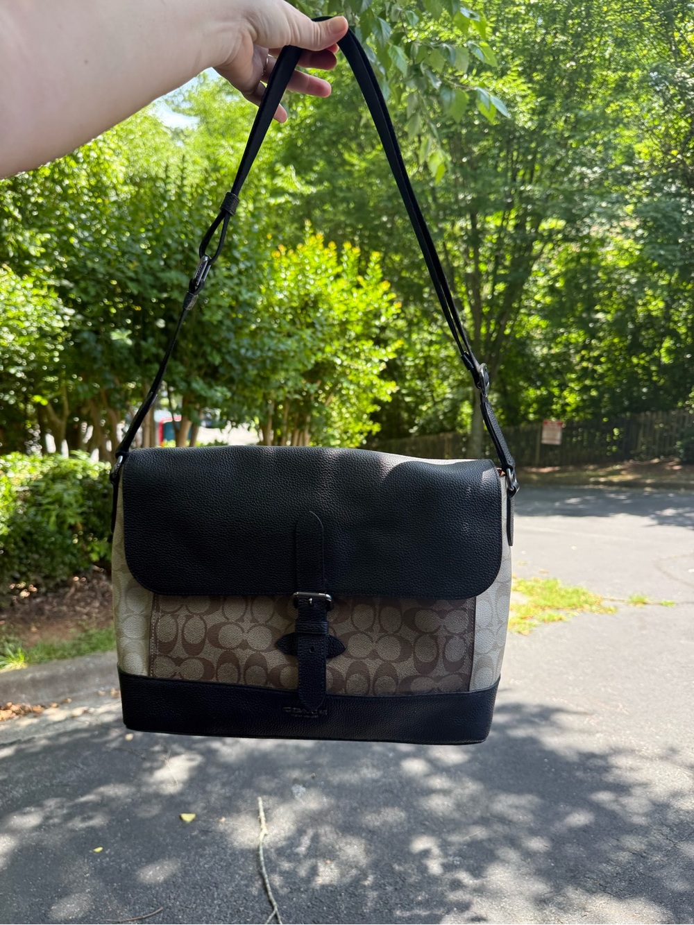 Coach Hudson Messenger Signature Canvas and Black Leather Check description